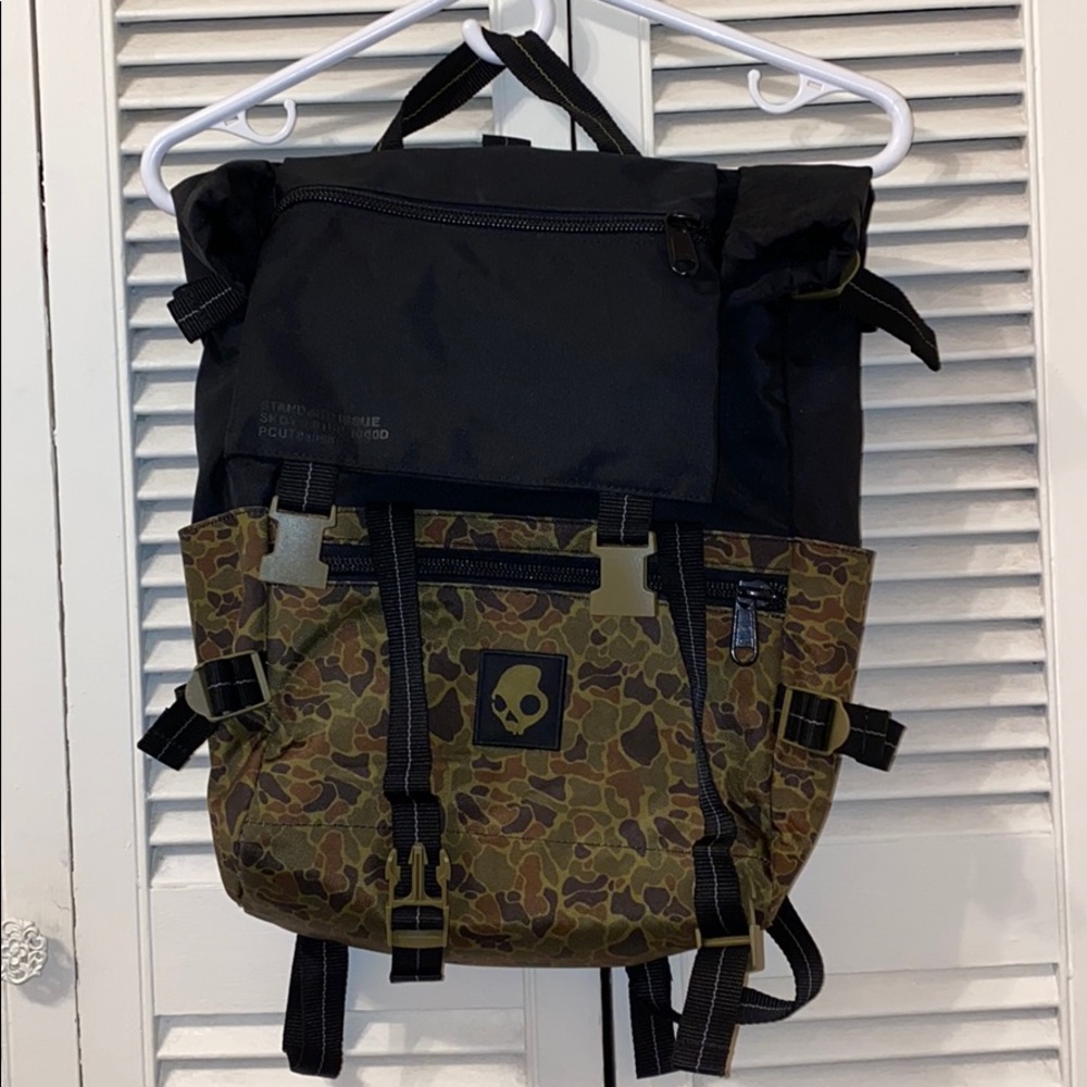 Skullcandy back pack